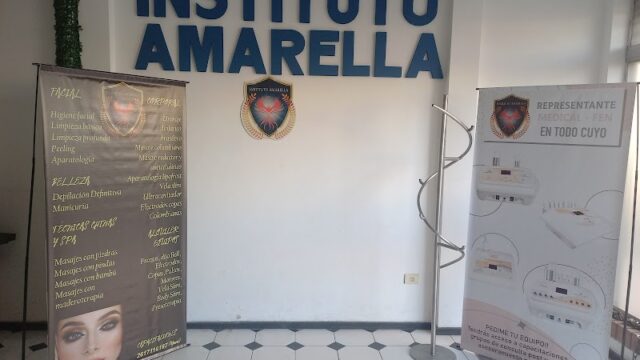 Uñas Instituto Amarella en Centro Mendoza Argentina