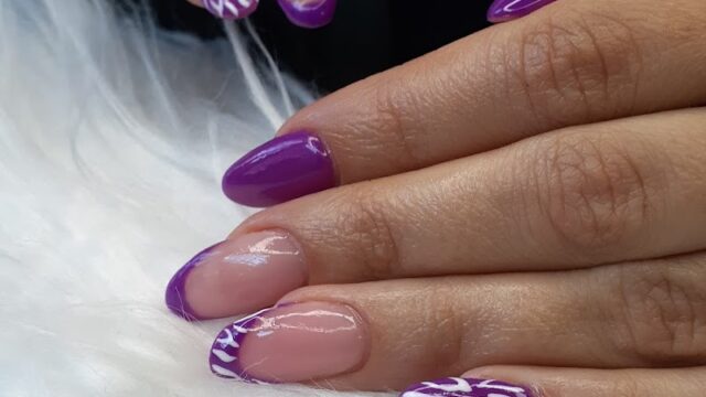 Uñas Reina Momo Nails en Hurlingham Provincia de Buenos Aires Argentina