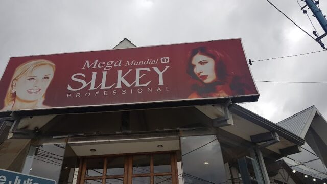 Uñas Mega Silkey – Perfumeria Articulos de Peluqueria en Ushuaia Tierra del Fuego Argentina