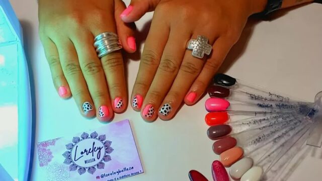 Uñas LORELEY BELLEZA en W3402EOB Corrientes Argentina