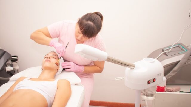 Uñas NANUIT Estetica en Hurlingham Provincia de Buenos Aires Argentina