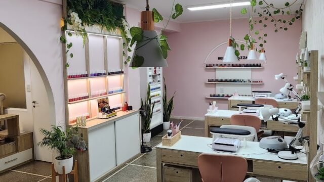 Uñas Bellaragazza.spa en Posadas Misiones Argentina