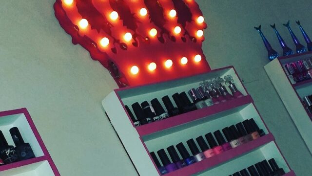 Uñas Yesinailslash en Villa Udaondo Provincia de Buenos Aires Argentina