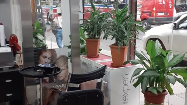 Uñas Pelu Barber en Morón Provincia de Buenos Aires Argentina