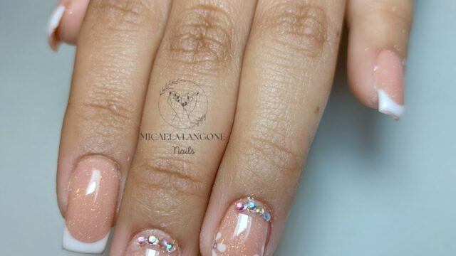 Uñas Uñas Esculpidas Estela San Miguel en San Miguel Provincia de Buenos Aires Argentina