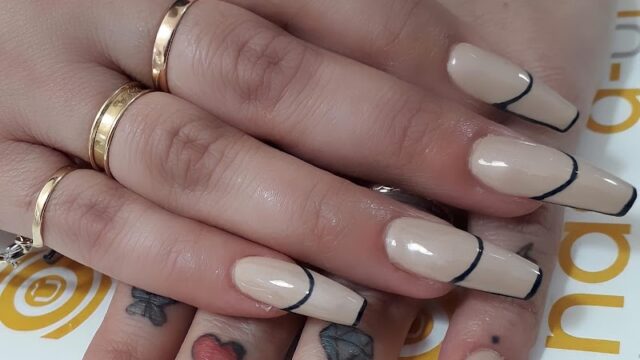 Uñas d-uñas Parque Leloir nails & beauty en Villa Udaondo Provincia de Buenos Aires Argentina