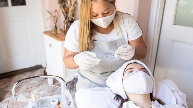 Uñas Beauty Studio – Carolina Castro en Lomas de Zamora Provincia de Buenos Aires Argentina
