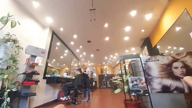 Uñas French Salon de Belleza en Avellaneda Provincia de Buenos Aires Argentina