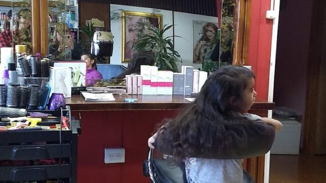 Uñas Peluquería New Fisherton Salón de Belleza en Ushuaia Tierra del Fuego Argentina