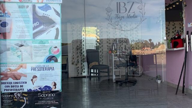 Uñas Ibiza estudiio en Ezeiza Provincia de Buenos Aires Argentina