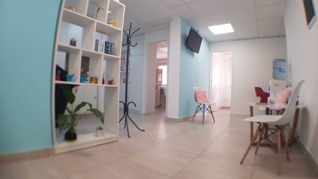 Uñas Saina Club de Belleza en San Martín Provincia de Buenos Aires Argentina