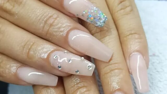 Uñas Espléndidas en La Plata Provincia de Buenos Aires Argentina