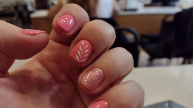 Uñas Nails & Co. Moreno en Centro DKI Santa Fe Argentina