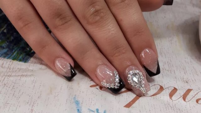 Uñas Estetica by Tiziana en Villa Tesei Provincia de Buenos Aires Argentina