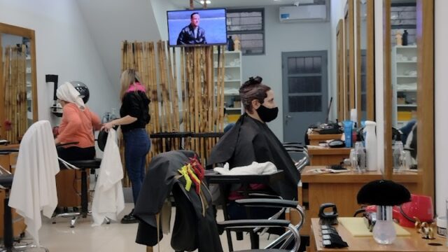 Uñas SALONE . ALSINA en Bahía Blanca Provincia de Buenos Aires Argentina