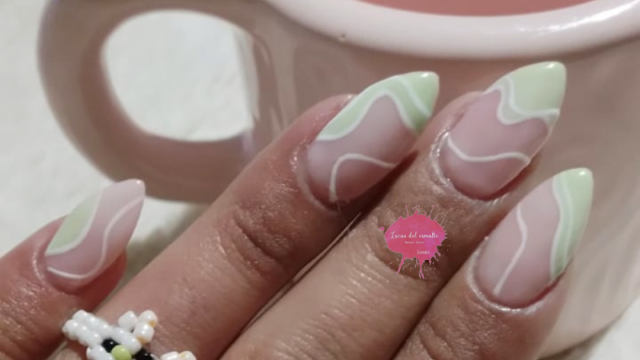 Uñas Locas del Esmalte Lanús en Lanús Provincia de Buenos Aires Argentina