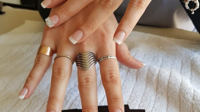 Uñas Nicolas Otero Uñas Esculpidas en Bahía Blanca Provincia de Buenos Aires Argentina