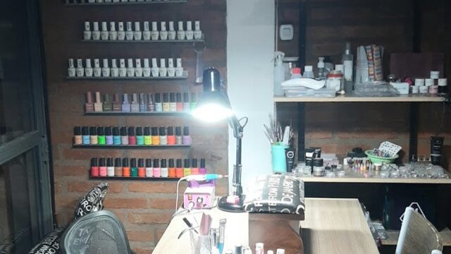 Uñas Keila Bellucci Nails Salón en Resistencia Chaco Argentina