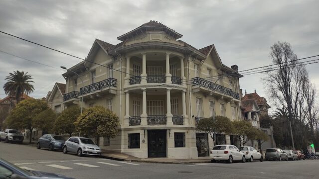 Uñas Íntegra manos y pies en Mar del Plata Provincia de Buenos Aires Argentina