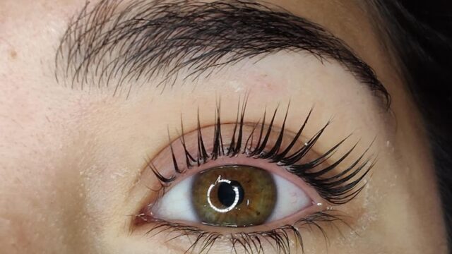 Uñas Lifting de pestañas/ Esteticista/Manicuria/ Pedicuria/ Masajista/ Extensiones de pestañas/ Microblanding. en Bahía Blanca Provincia de Buenos Aires Argentina