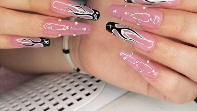 Uñas Miss Monique Belleza en Villa Carlos Paz Córdoba Argentina